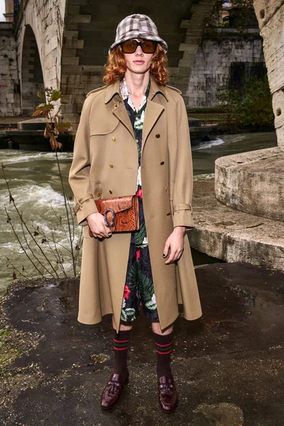 Look 8